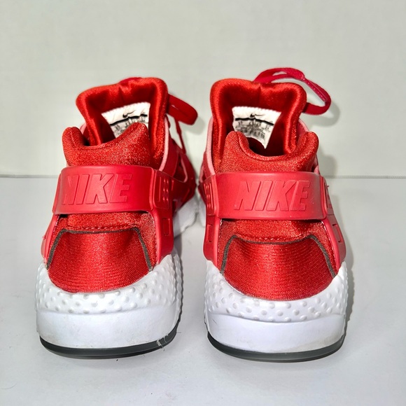Nike Air Huarache Tennis Shoes - Picture 11 of 13